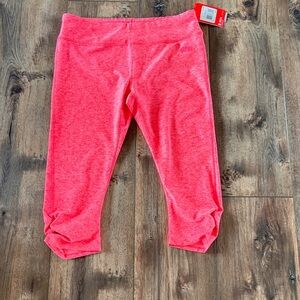 New The North Face Women’s Motivation Capri Leggings Size XL Coral